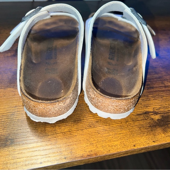 Birkenstock White Two Strap Sandals Size 39 made in Germany women’s size 8 - Picture 6 of 12